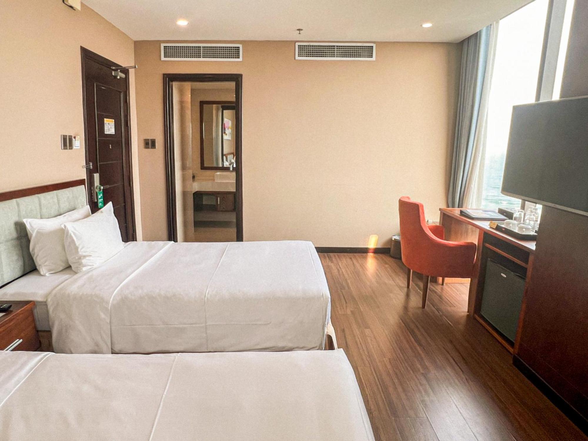 Yarra Ocean Suites Danang Esterno foto
