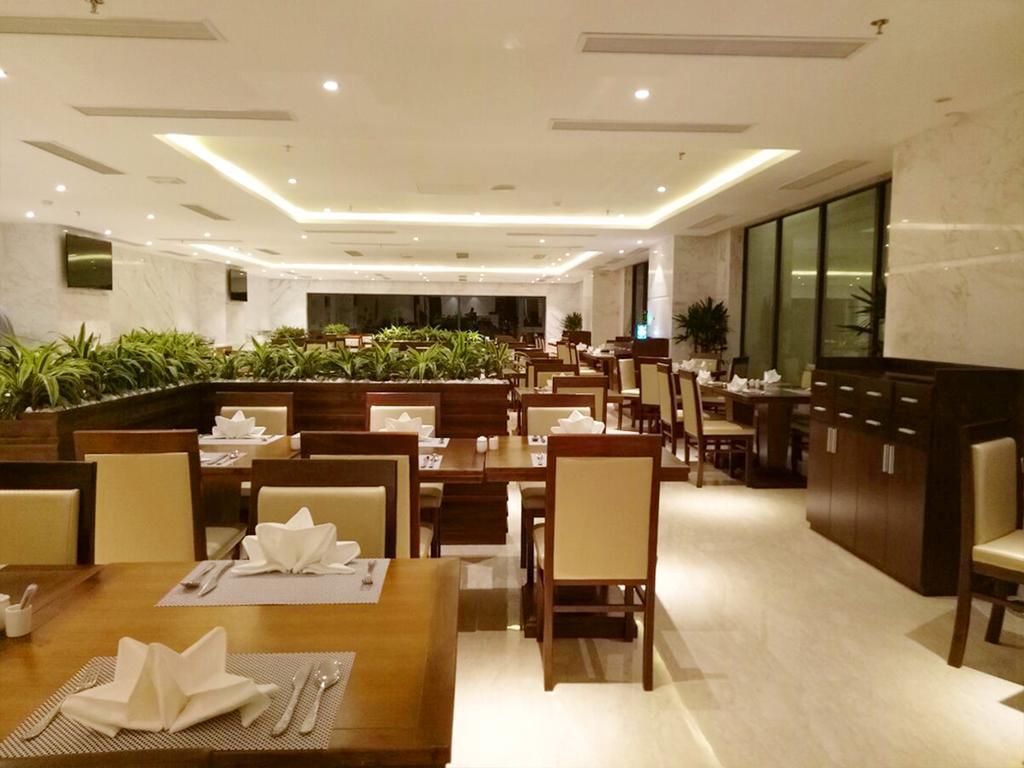Yarra Ocean Suites Danang Esterno foto