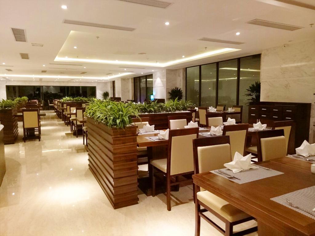 Yarra Ocean Suites Danang Esterno foto