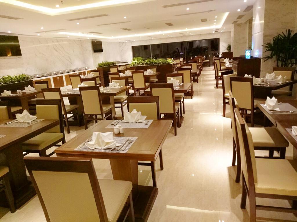 Yarra Ocean Suites Danang Esterno foto